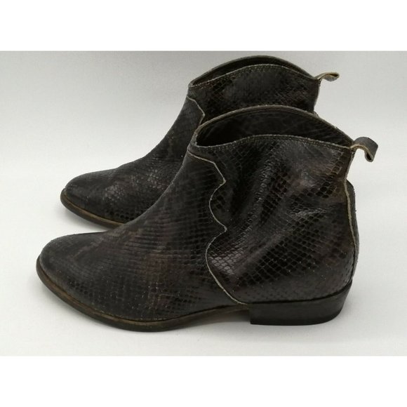 Agl Attilio Giusti Leombruni Wyatt Coal Booties - Picture 5 of 12